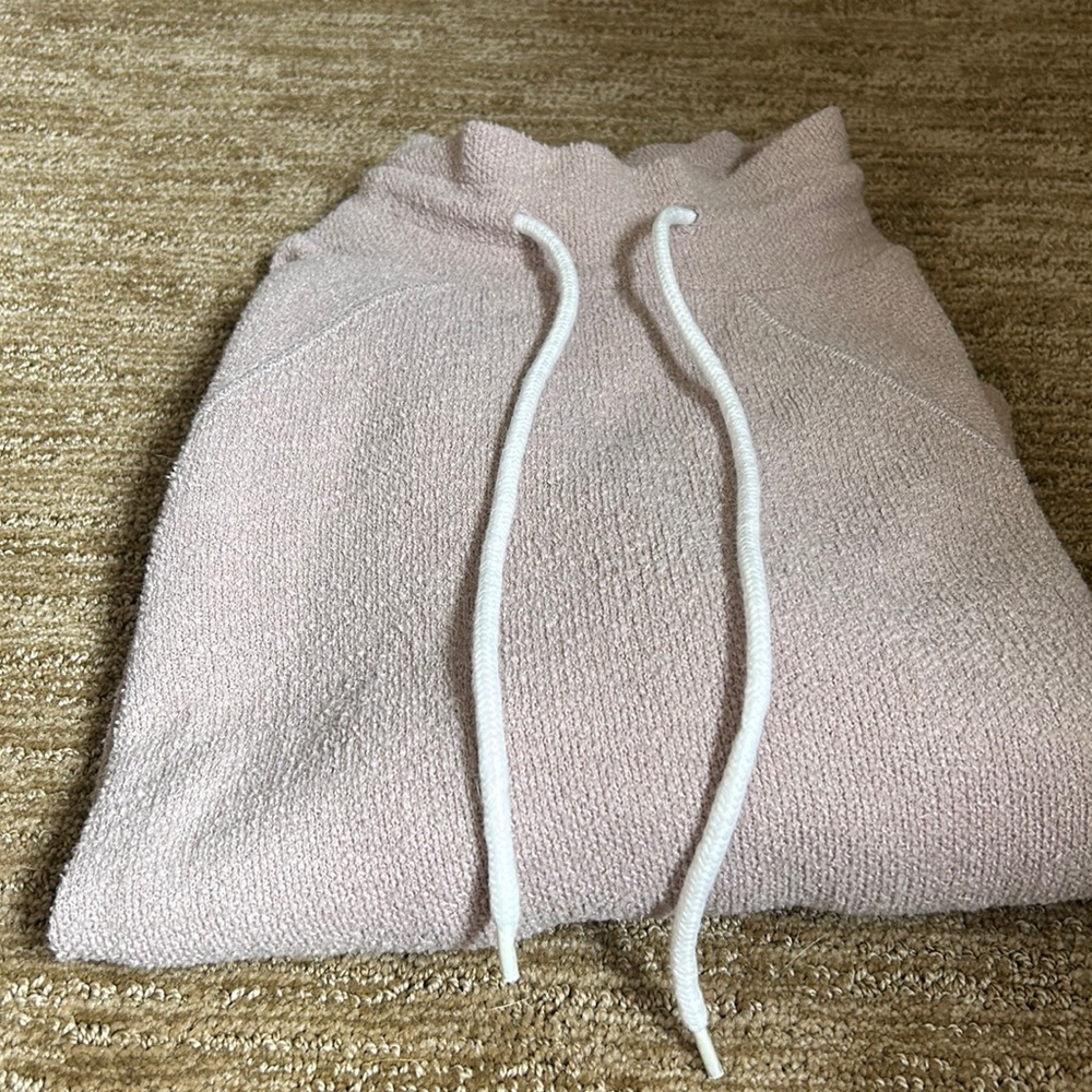 Varley sweatshirt